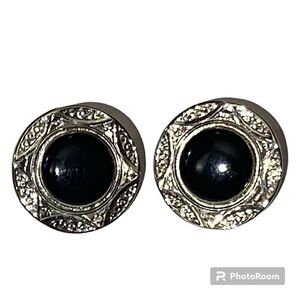 Vintage Black Onyx Oval Cabochon Silver Embossed Detail Earrings